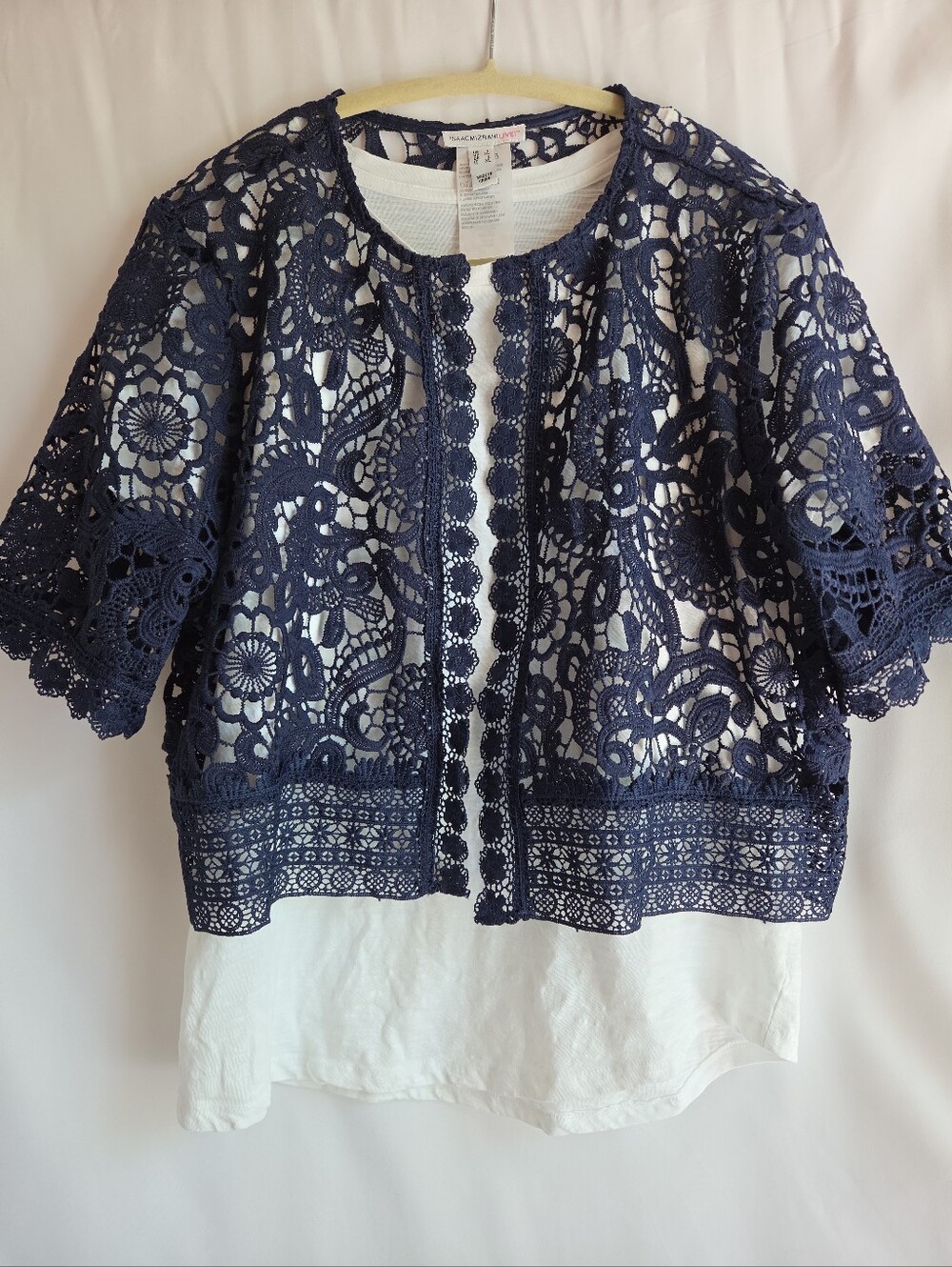 Title Isaac Mizrahi Live Navy Floral Lace Open Front Shrug Cardigan Large NWOT
